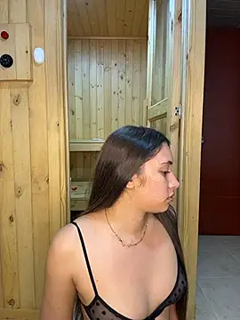 Barbielatinas online show from April 2, 2026, 11:13 pm