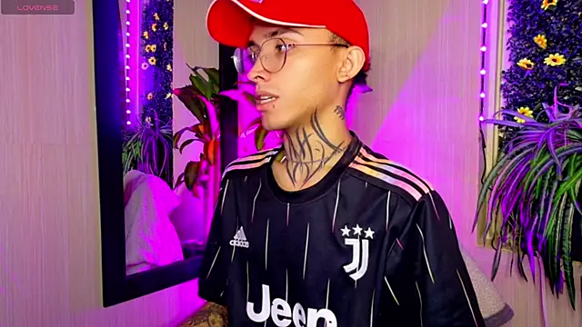 Micaela Rangel online show from October 18, 2025, 5:03 pm