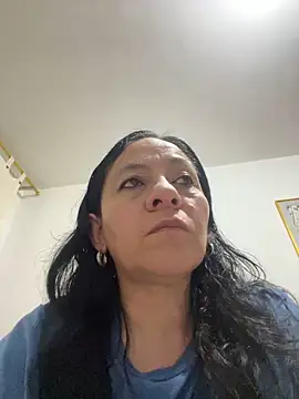 Snapshot of Freya_Artemisa chatting on February 10, 2025, 3:35 am Freya Artemisa online show from February 10, 2025, 3:35 am