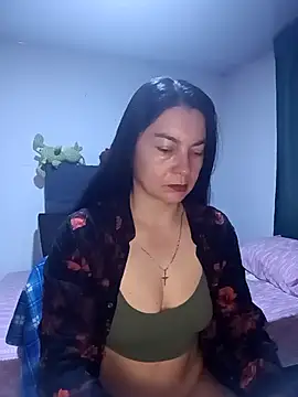 renata hot1 online show from October 16, 2025, 11:50 pm