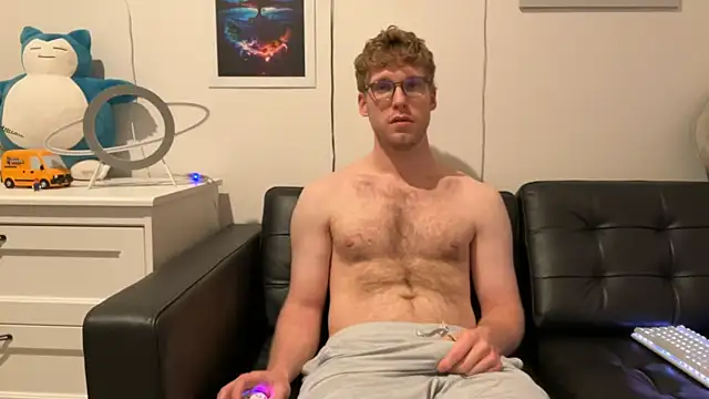 BlueEyedTallGuy94 online show from December 11, 2024, 7:20 am