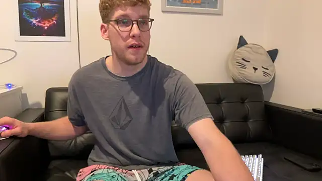 BlueEyedTallGuy94 online show from December 23, 2024, 2:13 am