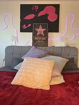 LunaSky Official online show from March 13, 2026, 8:21 am