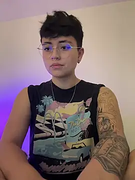 Ashley Chriss online show from February 23, 2025, 8:22 pm