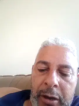 Snapshot of gordonunes chatting on May 20, 2026, 6:25 pm gordonunes online show from May 20, 2026, 6:25 pm
