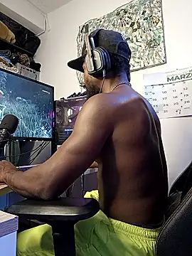 Siriss boyrag online show from March 7, 2026, 3:25 am