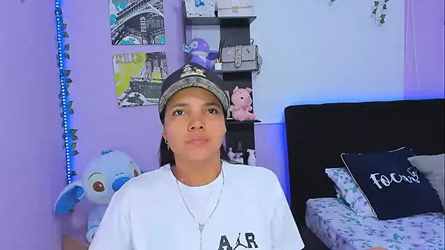 sara mendez2 online show from February 26, 2025, 4:24 pm