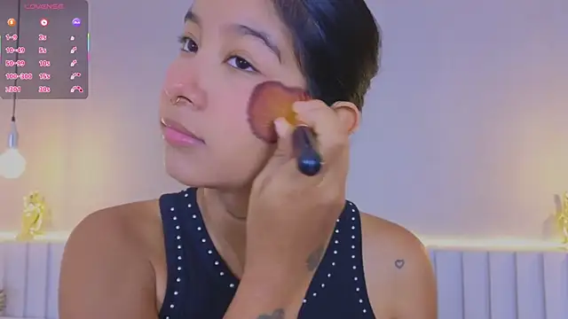 Aida moreno online show from October 18, 2025, 11:44 am