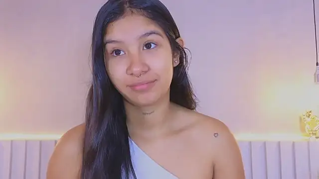 Aida moreno online show from December 18, 2025, 11:49 am