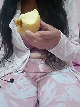 Liyan- online show from November 24, 2025, 10:31 pm