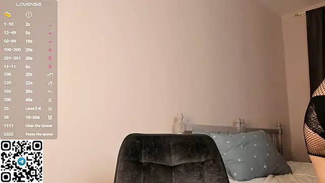 tyty piupiu online show from October 12, 2025, 6:29 pm