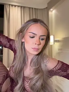 HotBella- online show from February 15, 2026, 6:04 pm