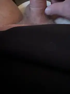 Snapshot of Fjome chatting on April 17, 2026, 4:48 am Fjome online show from April 17, 2026, 4:48 am
