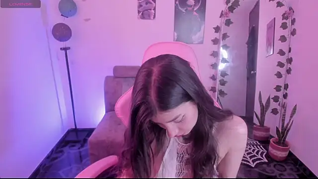 cami mila9 online show from September 17, 2025, 8:10 pm