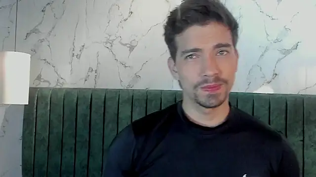 Ian Daviz online show from February 15, 2025, 8:11 pm