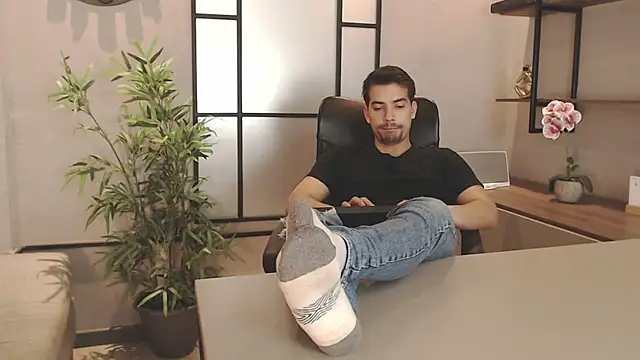 Ian Daviz online show from March 8, 2025, 11:07 pm