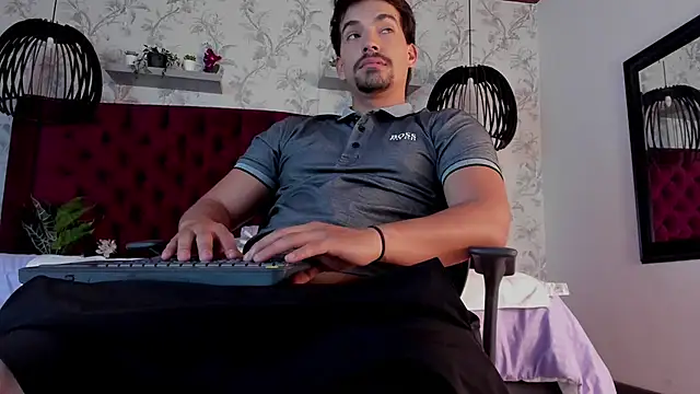 Ian Daviz online show from March 19, 2025, 1:43 am