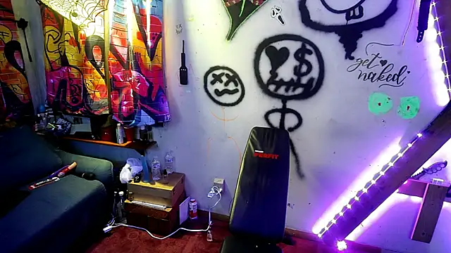 KRYZTALYNXXX online show from January 20, 2025, 11:54 pm