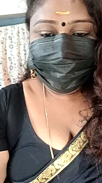 Snapshot of simran21 chatting on December 28, 2024, 11:52 am simran21 online show from December 28, 2024, 11:52 am