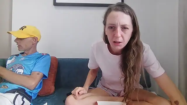 Snapshot of SweetSexySub chatting on September 30, 2025, 8:19 am SweetSexySub online show from September 30, 2025, 8:19 am