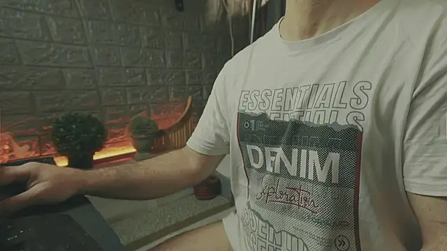 alex-volo online show from October 10, 2025, 3:11 pm