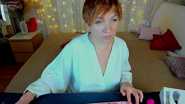 Katherine Fox online show from January 11, 2025, 11:12 am