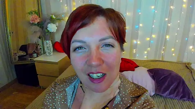 Katherine Fox online show from March 6, 2025, 9:09 pm