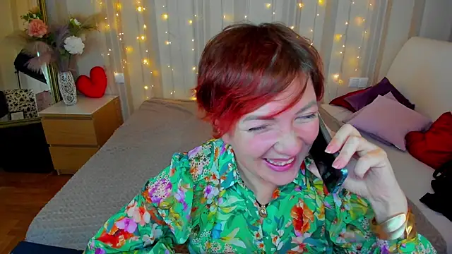 Katherine Fox online show from March 8, 2025, 8:00 am