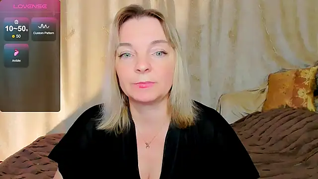 Regina  blue online show from October 17, 2025, 3:36 pm