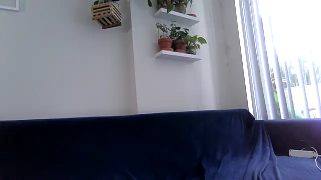 Snapshot of badblondebunny chatting on September 18, 2025, 8:44 pm badblondebunny online show from September 18, 2025, 8:44 pm