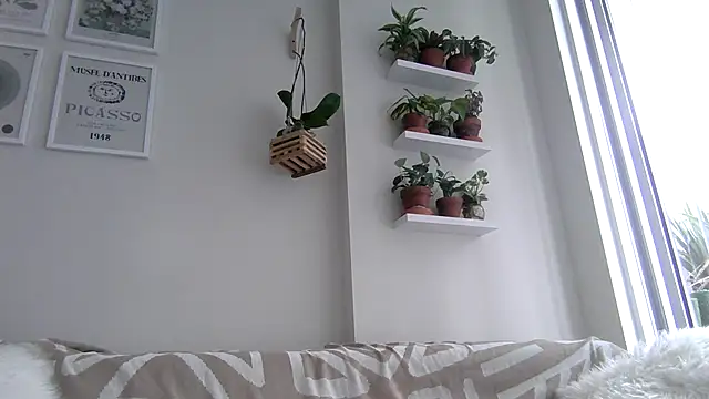 Snapshot of badblondebunny chatting on October 4, 2025, 4:27 pm badblondebunny online show from October 4, 2025, 4:27 pm