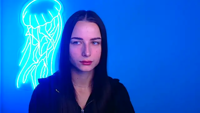 Eva Janee online show from September 19, 2025, 5:53 am