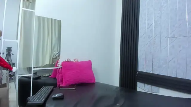 FernandaClar online show from January 6, 2026, 8:40 am