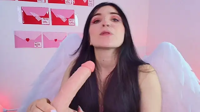 Amara vega online show from February 15, 2025, 12:33 pm