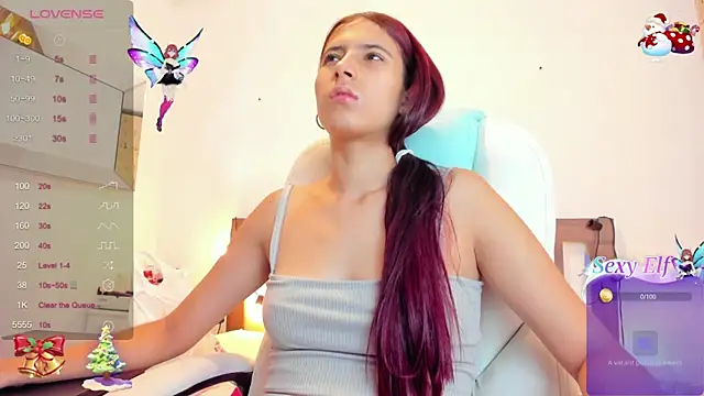 Snapshot of Dalila-1x chatting on December 17, 2024, 8:10 pm Dalila-1x online show from December 17, 2024, 8:10 pm