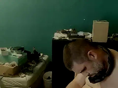 YouWantMe666 online show from November 3, 2025, 11:26 pm