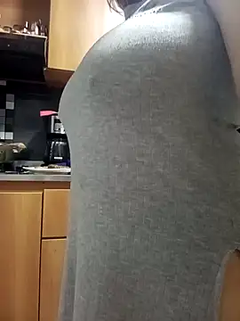 skarleth001 online show from December 19, 2024, 3:51 am
