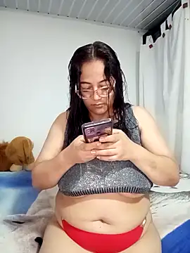 skarleth001 online show from February 20, 2025, 5:12 am