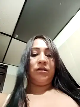 skarleth001 online show from September 20, 2025, 5:08 am