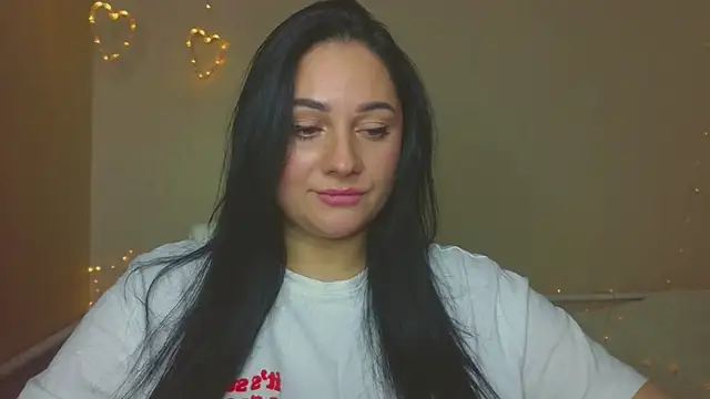 Emelyblum online show from October 22, 2025, 9:14 pm