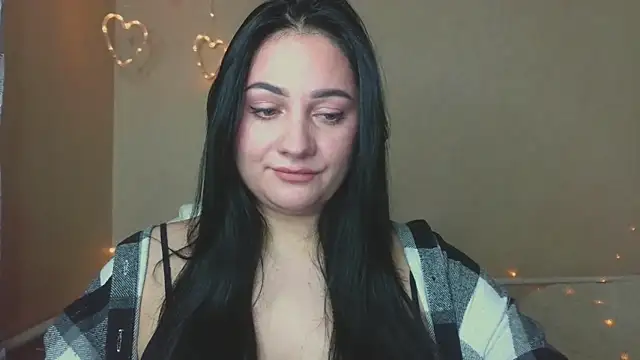 Emelyblum online show from October 23, 2025, 4:17 pm