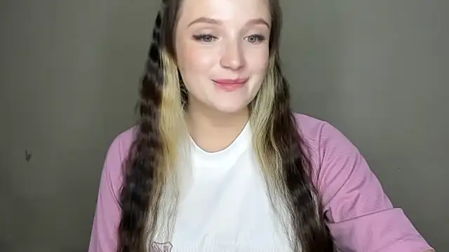 EvaaMillerr99 online show from November 3, 2025, 7:59 pm