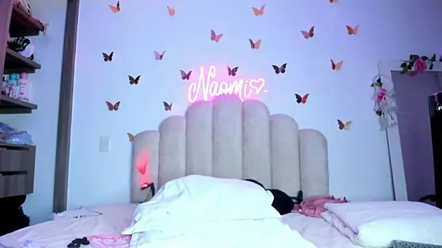 Snapshot of NaomiAsha chatting on October 27, 2025, 11:41 pm NaomiAsha online show from October 27, 2025, 11:41 pm