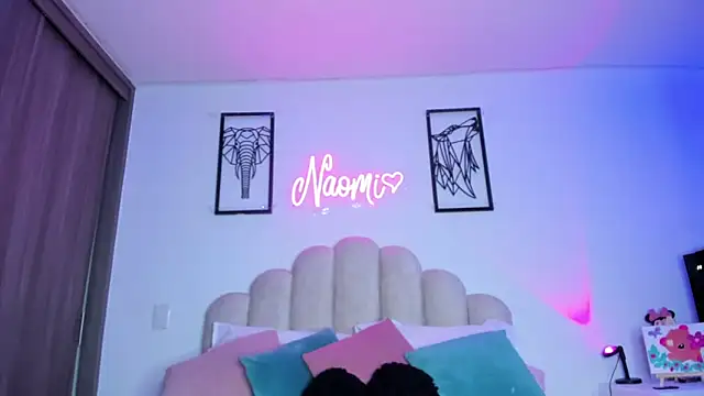 Snapshot of NaomiAsha chatting on March 4, 2026, 8:04 pm NaomiAsha online show from March 4, 2026, 8:04 pm