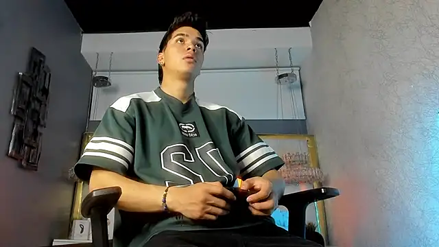 AndyPalmer  online show from March 4, 2025, 7:11 pm