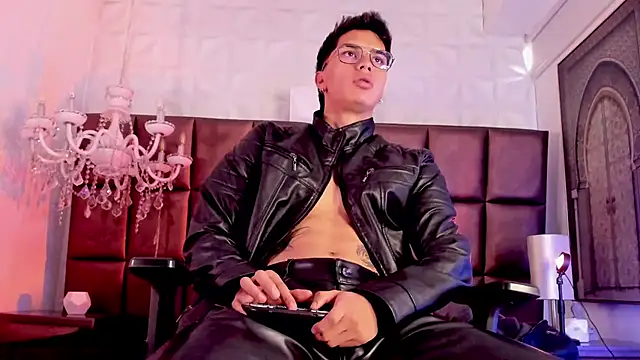 AndyPalmer  online show from March 12, 2025, 5:07 pm