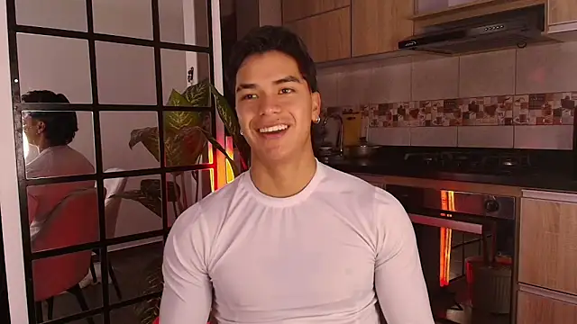 AndyPalmer  online show from September 12, 2025, 4:23 am