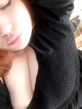 HaleyRoute online show from November 5, 2025, 3:56 pm