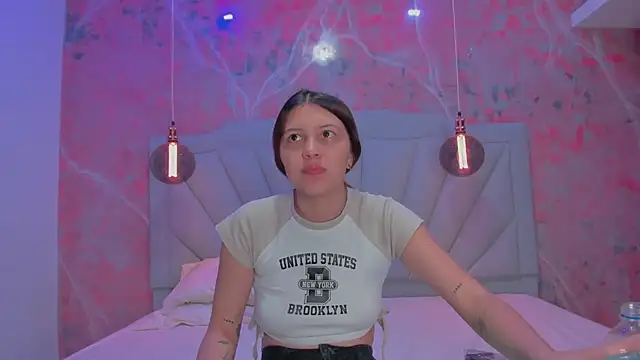 AngelaaCute  online show from January 16, 2025, 11:58 am