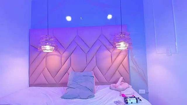 AngelaaCute  online show from March 7, 2025, 3:18 pm